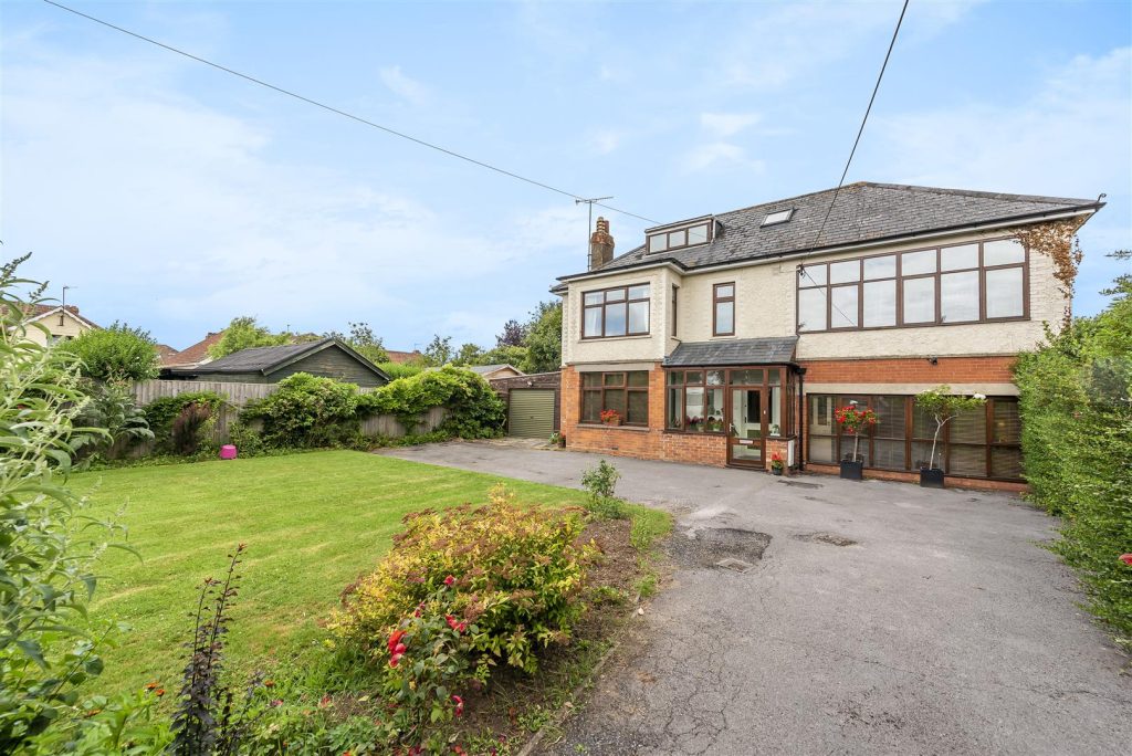Shoreditch Road  0.3 Acre