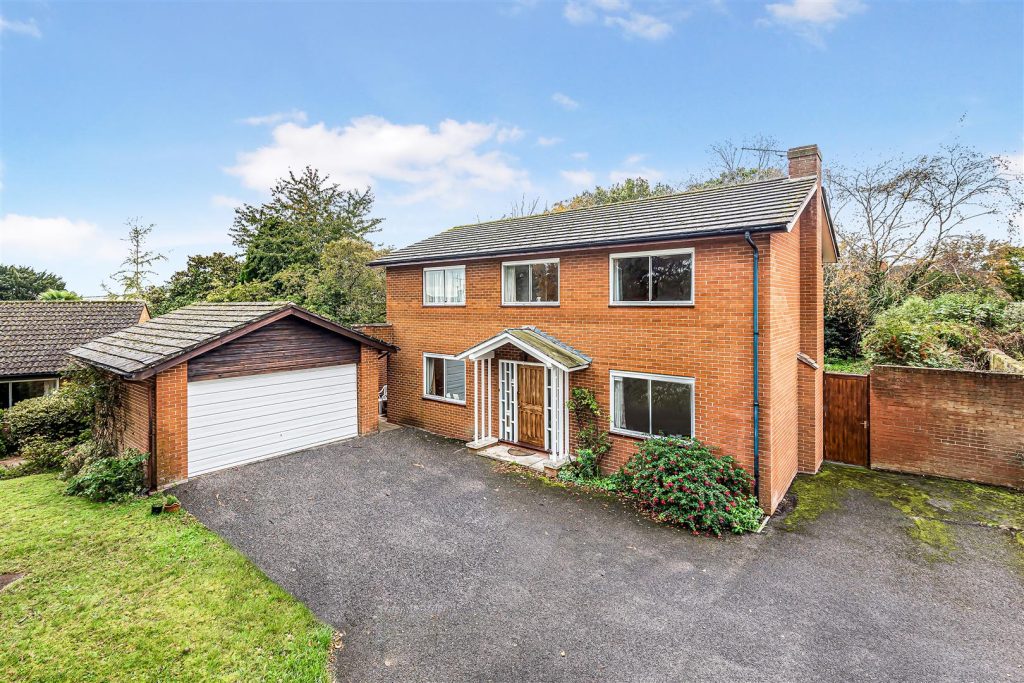 Coplestons, Trull  0.288 Acre