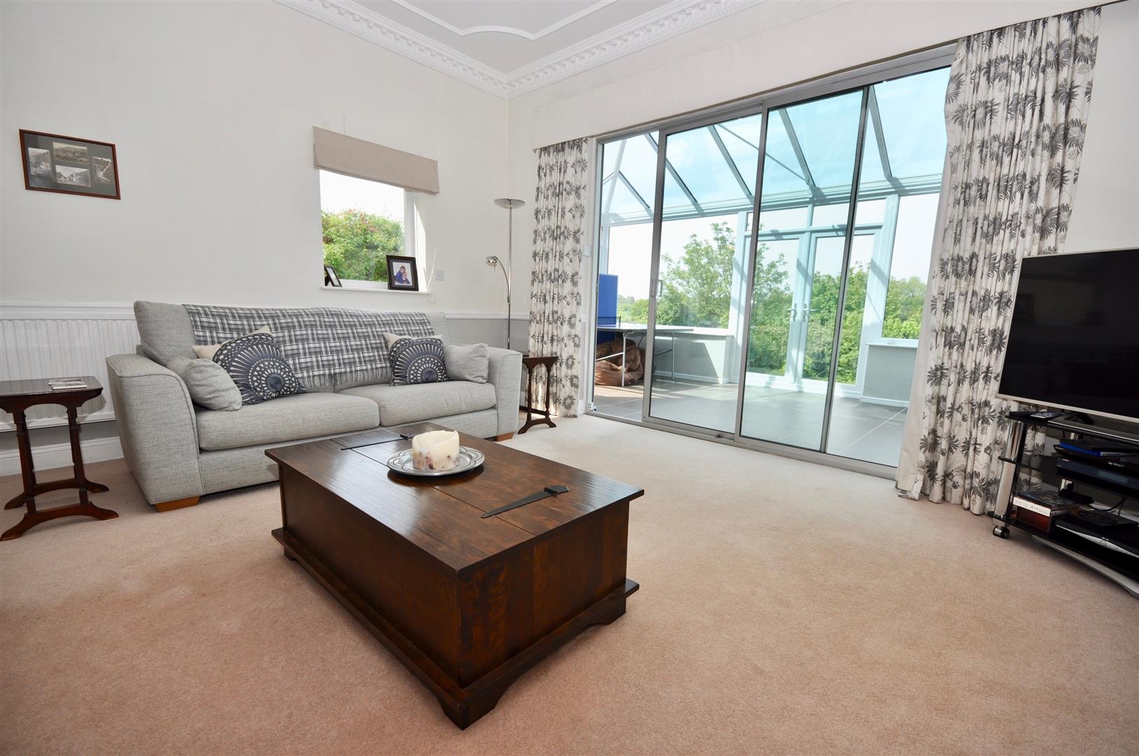 Eastcombe 0.25 Acre