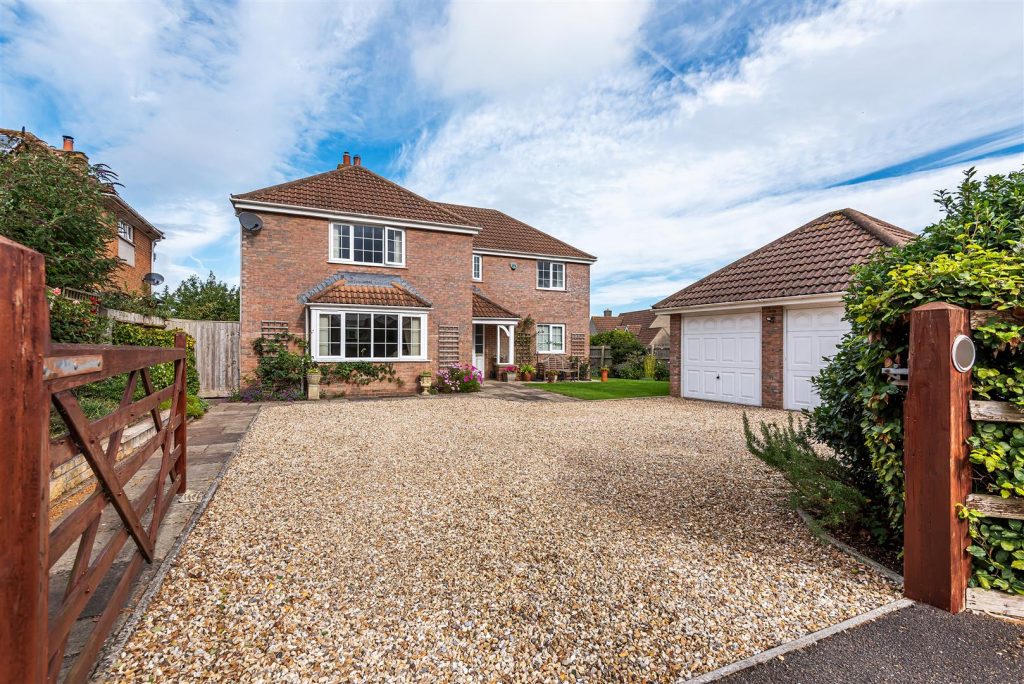 Vicarage Road, Woolavington