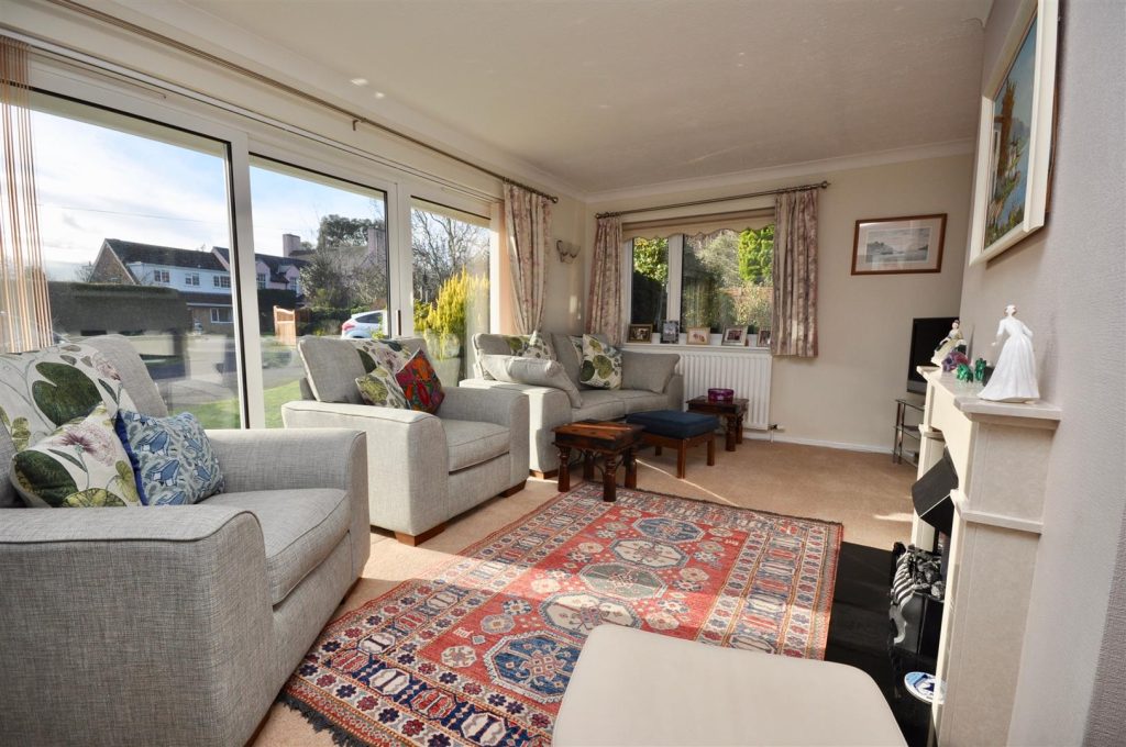 Private Road, Trull