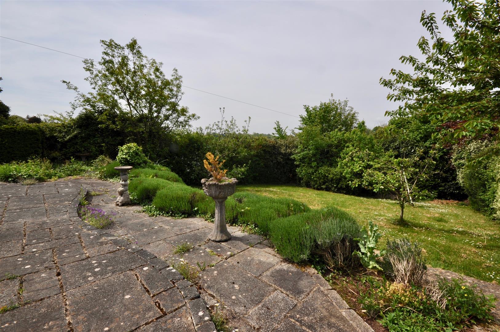 Eastcombe 0.25 Acre