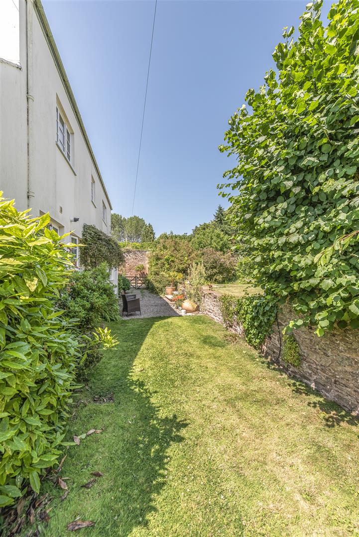 Cheddon Fitzpaine  About 0.5 Acre