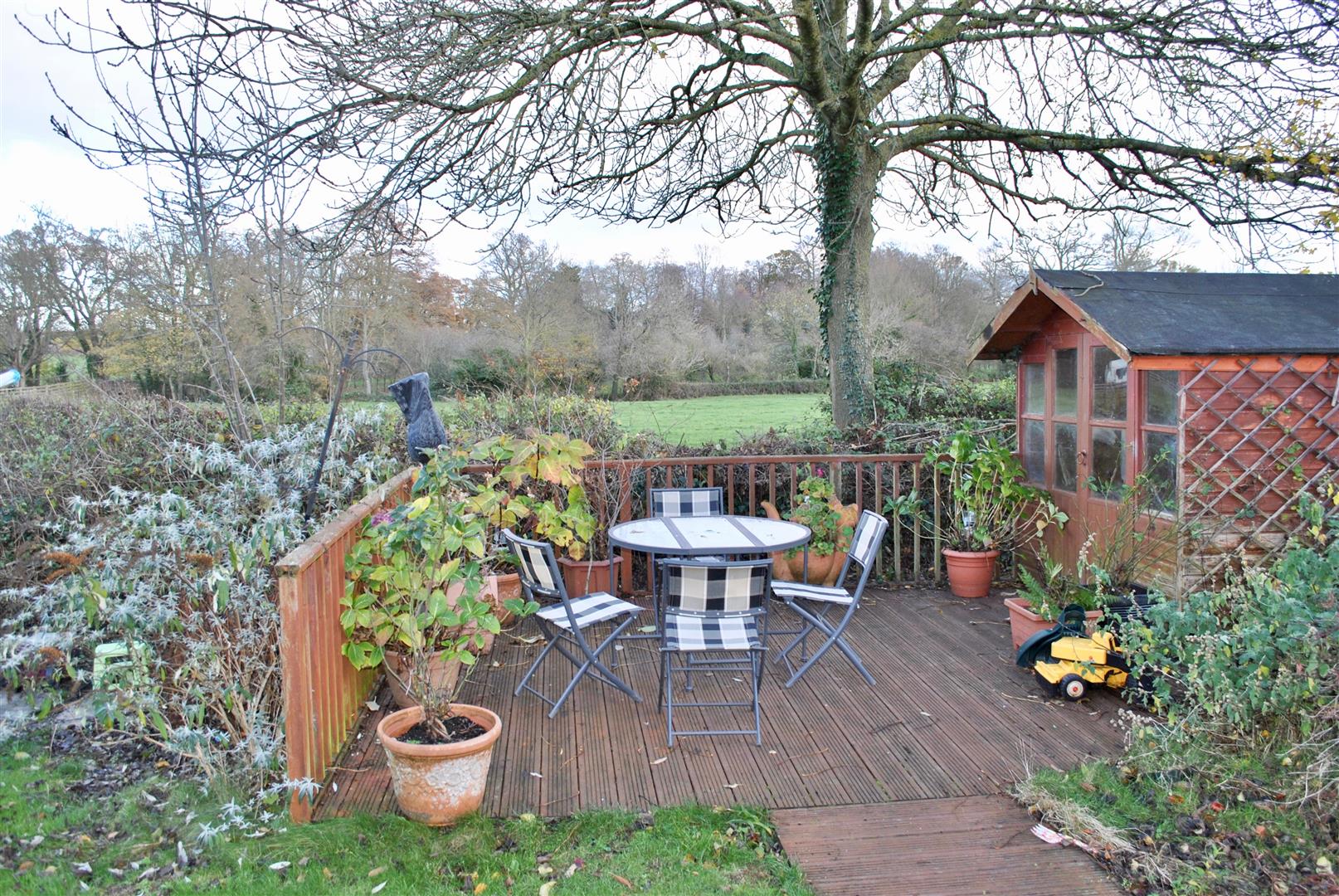 Park Close, Trull