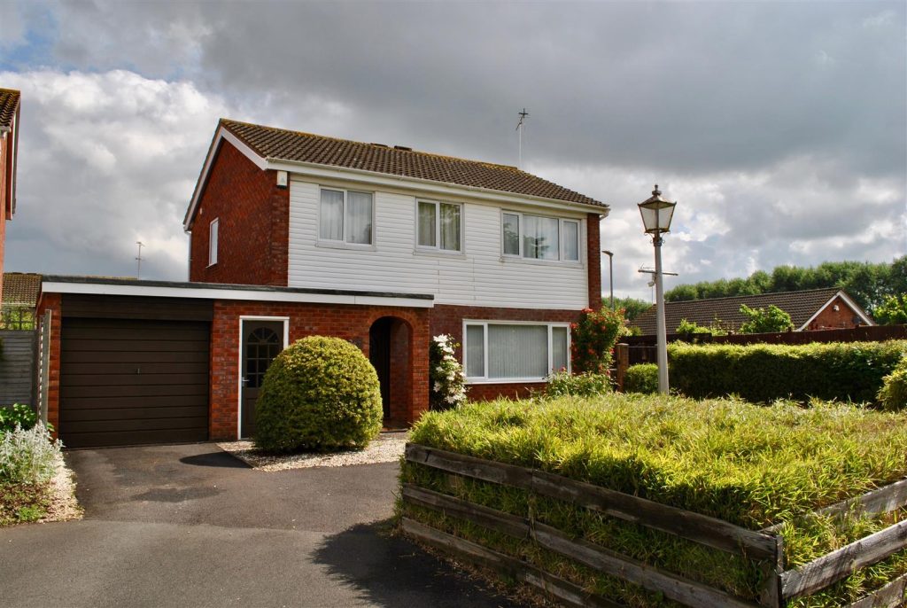 Kingsley Close