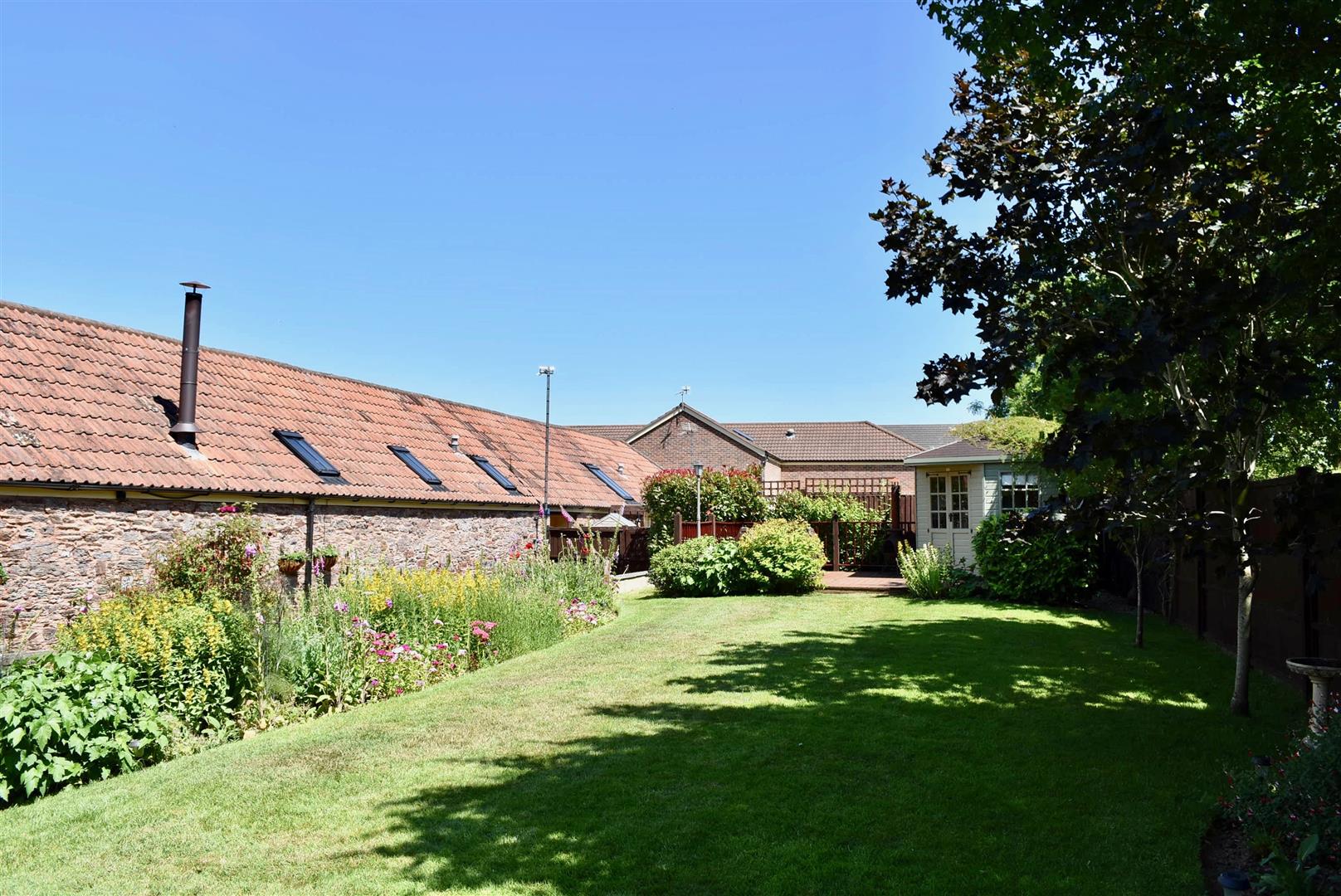 Tudor Park 0.2 Acre