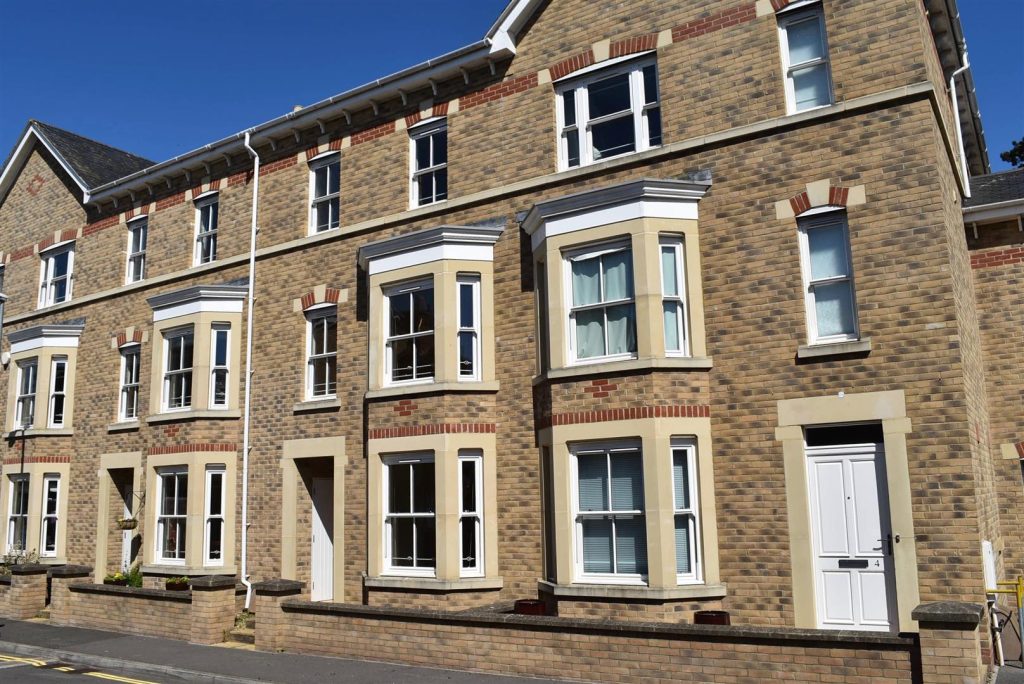 Staplegrove Road
