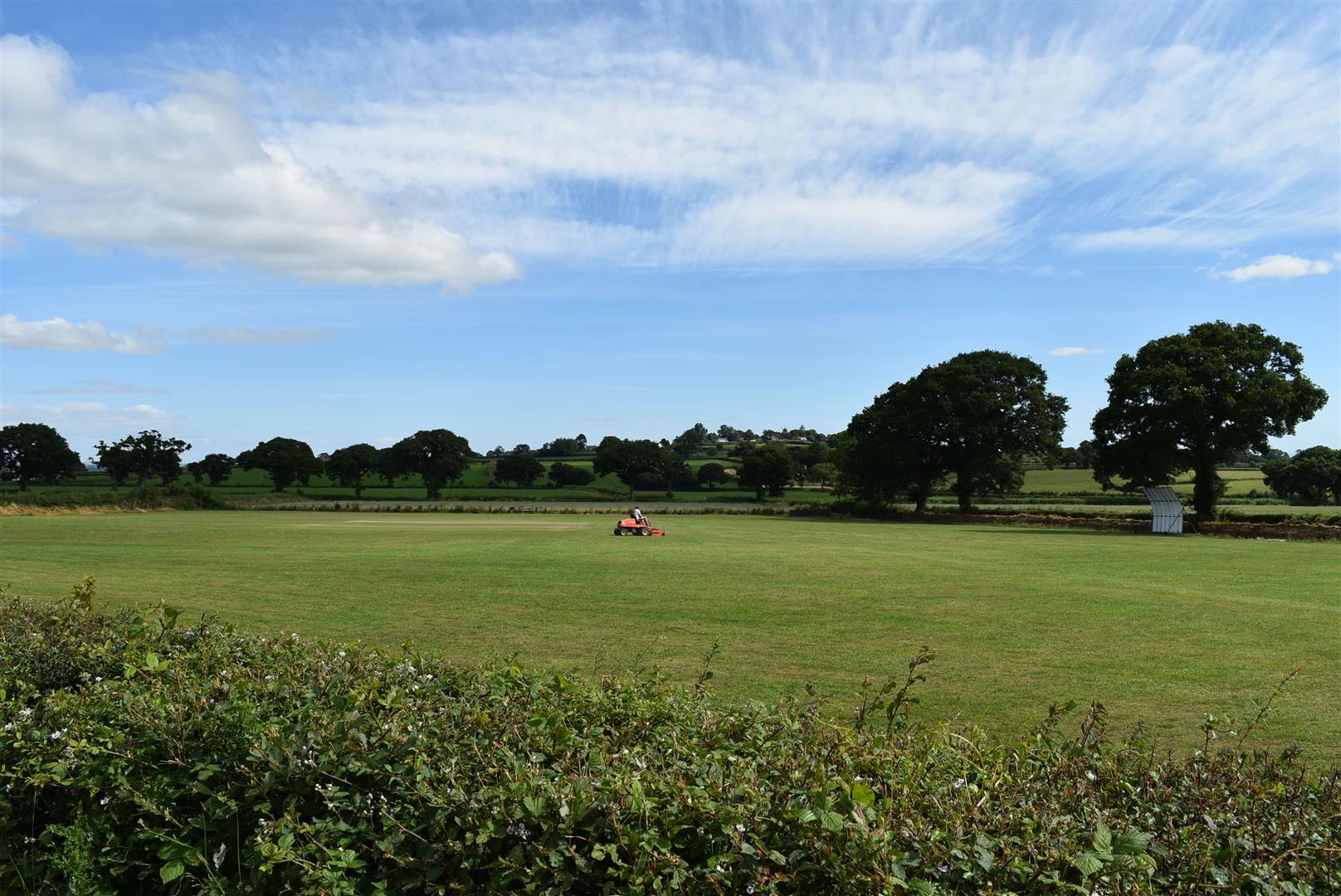 Orchard Court, Broadway