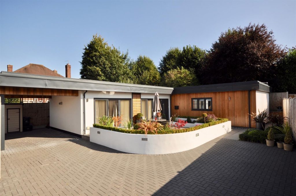 Gordons Close