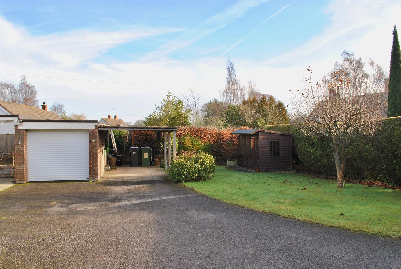 Private Road, Trull