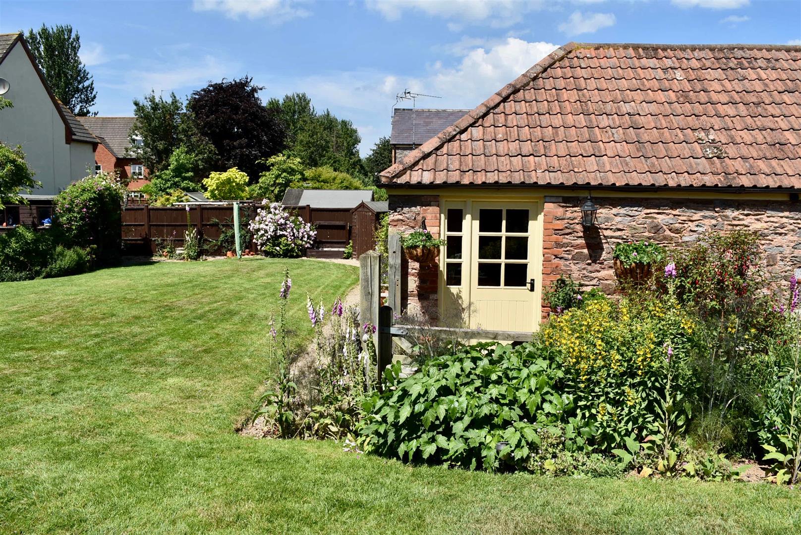 Tudor Park 0.2 Acre
