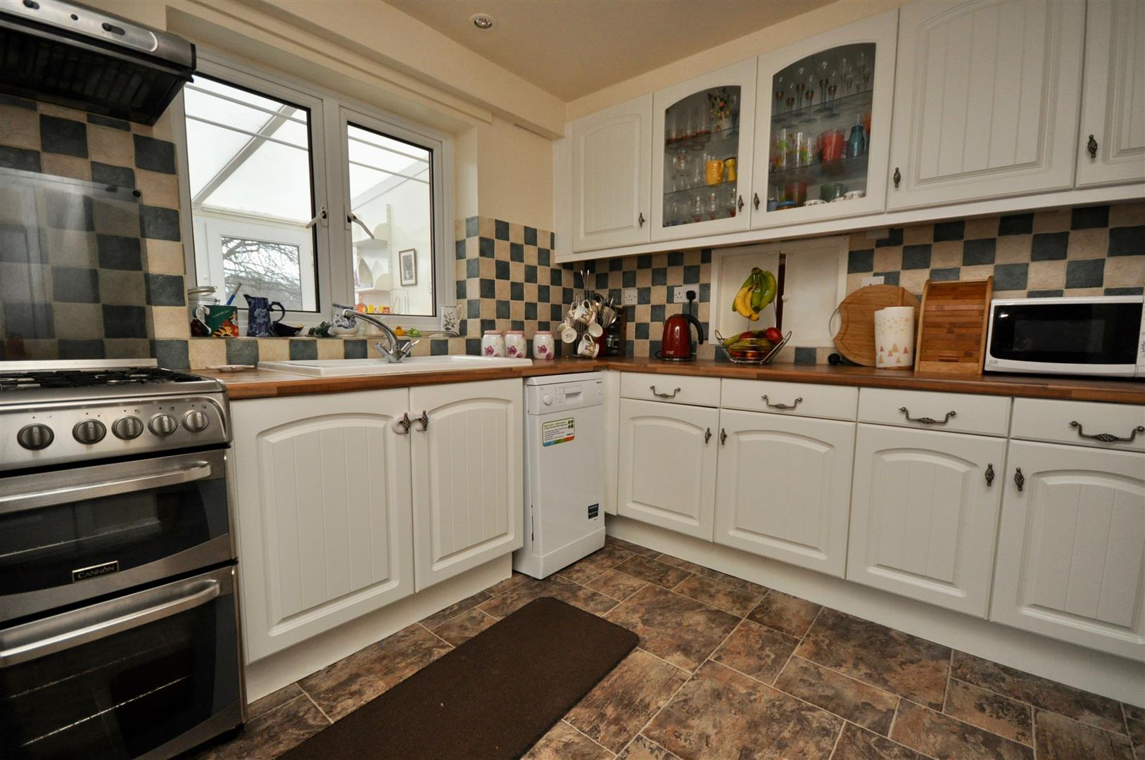 Park Close, Trull