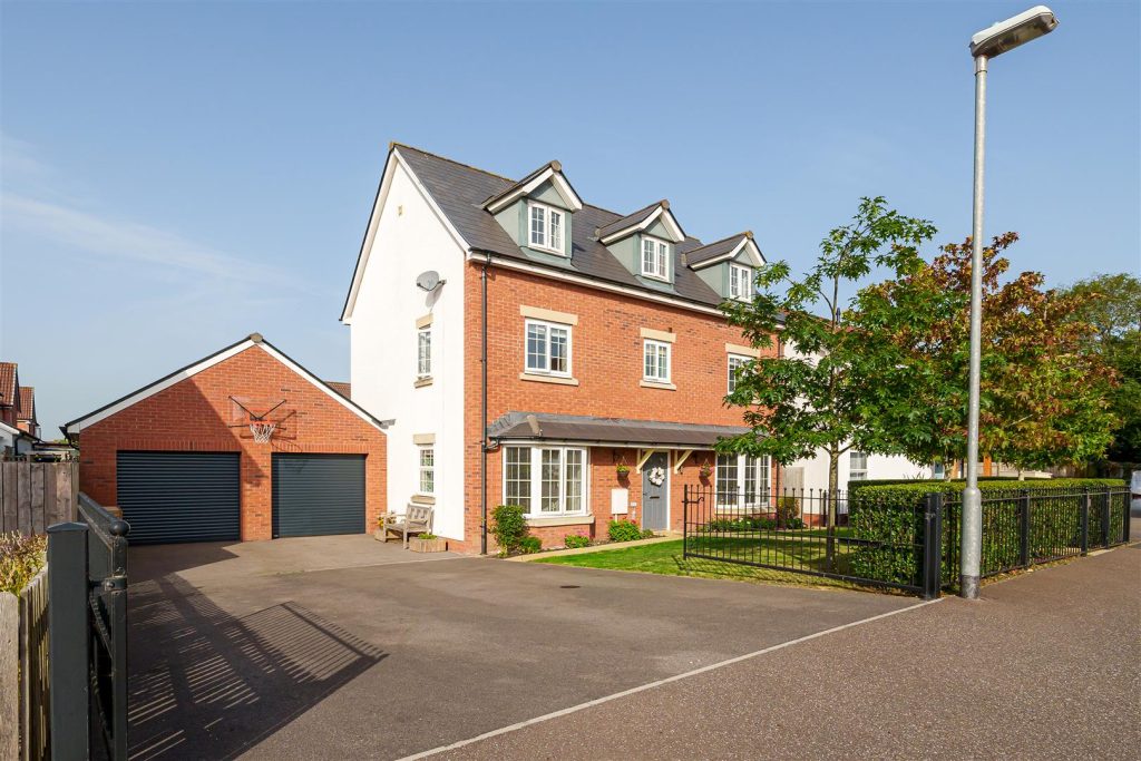 Hardys Road, Heathfield Gardens