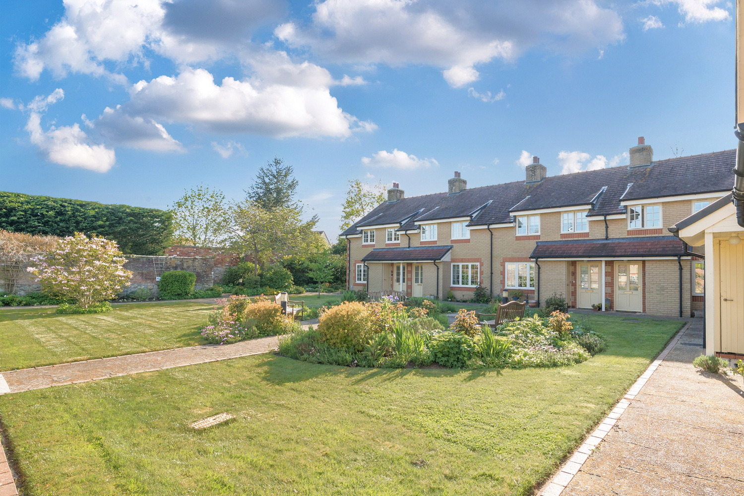 Garden Court, Gatchell Oaks