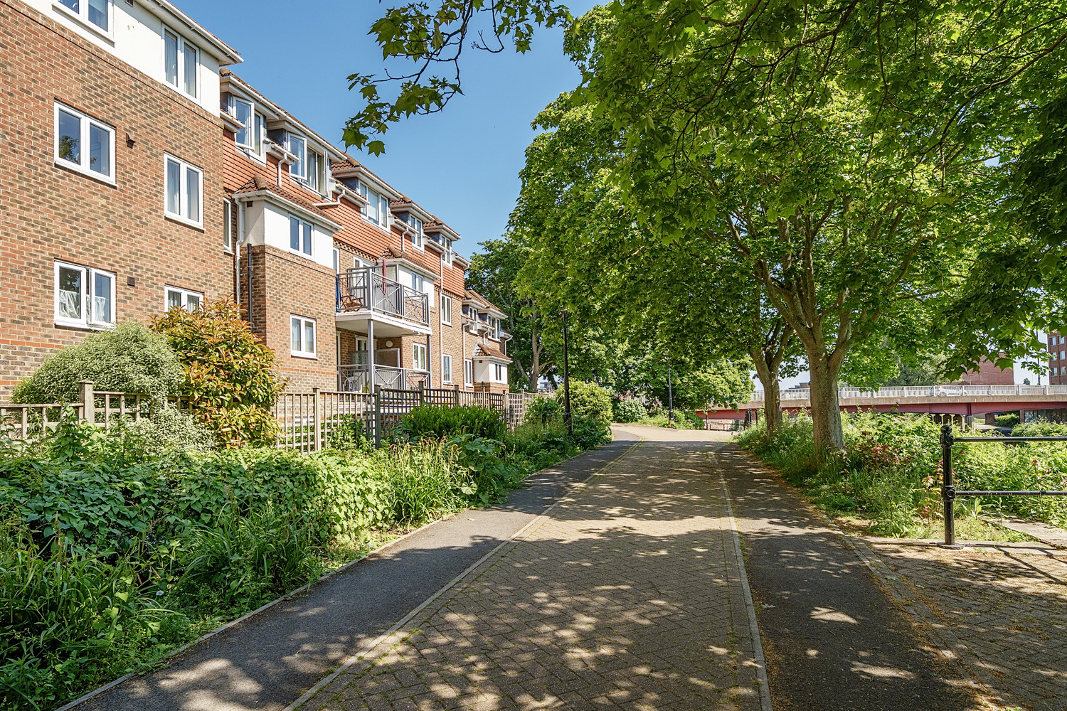 Dellers Court, Dellers Wharf