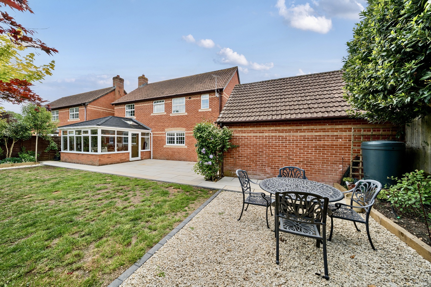 Saxon Close, Oake