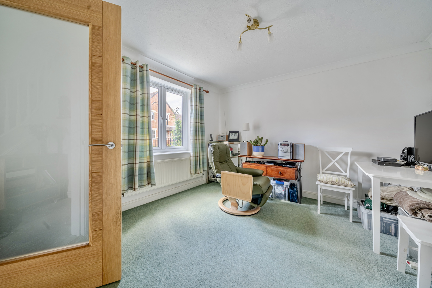 Saxon Close, Oake