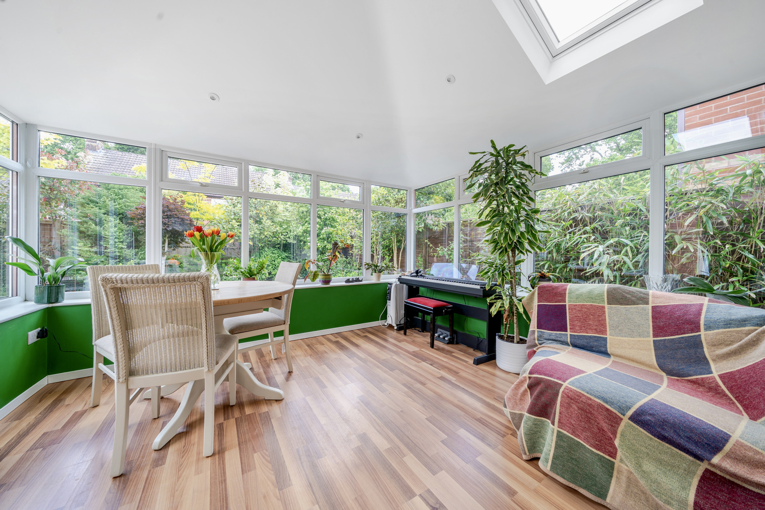 Saxon Close, Oake
