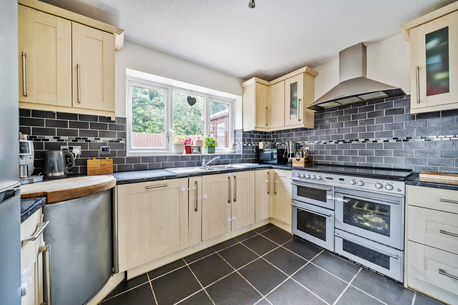 Saffron Close, Taunton