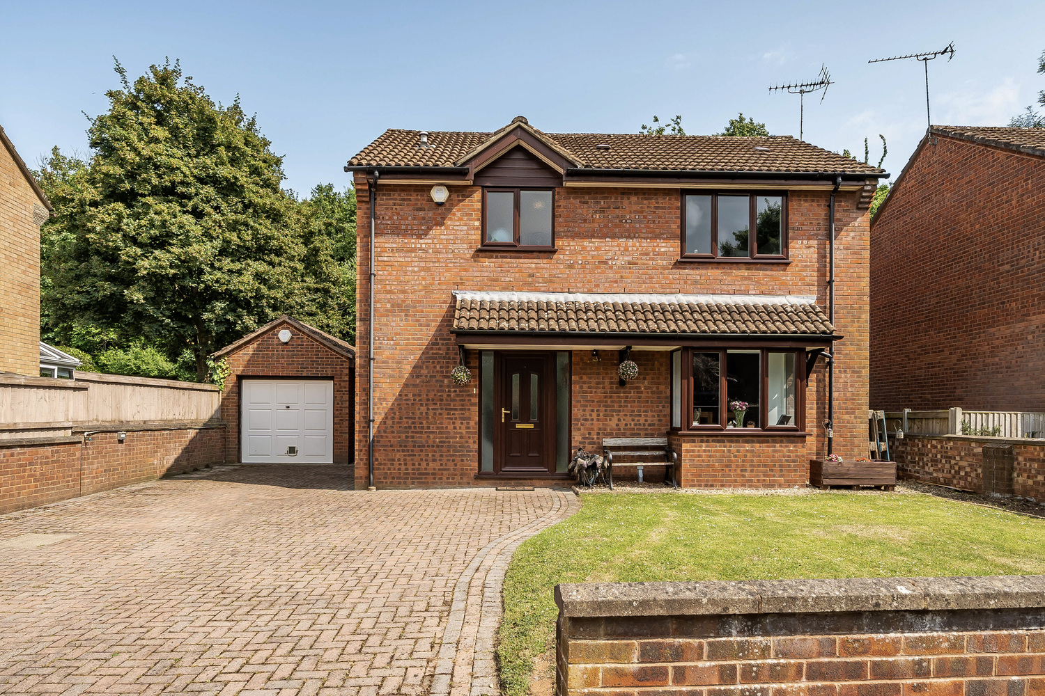 Saffron Close, Taunton
