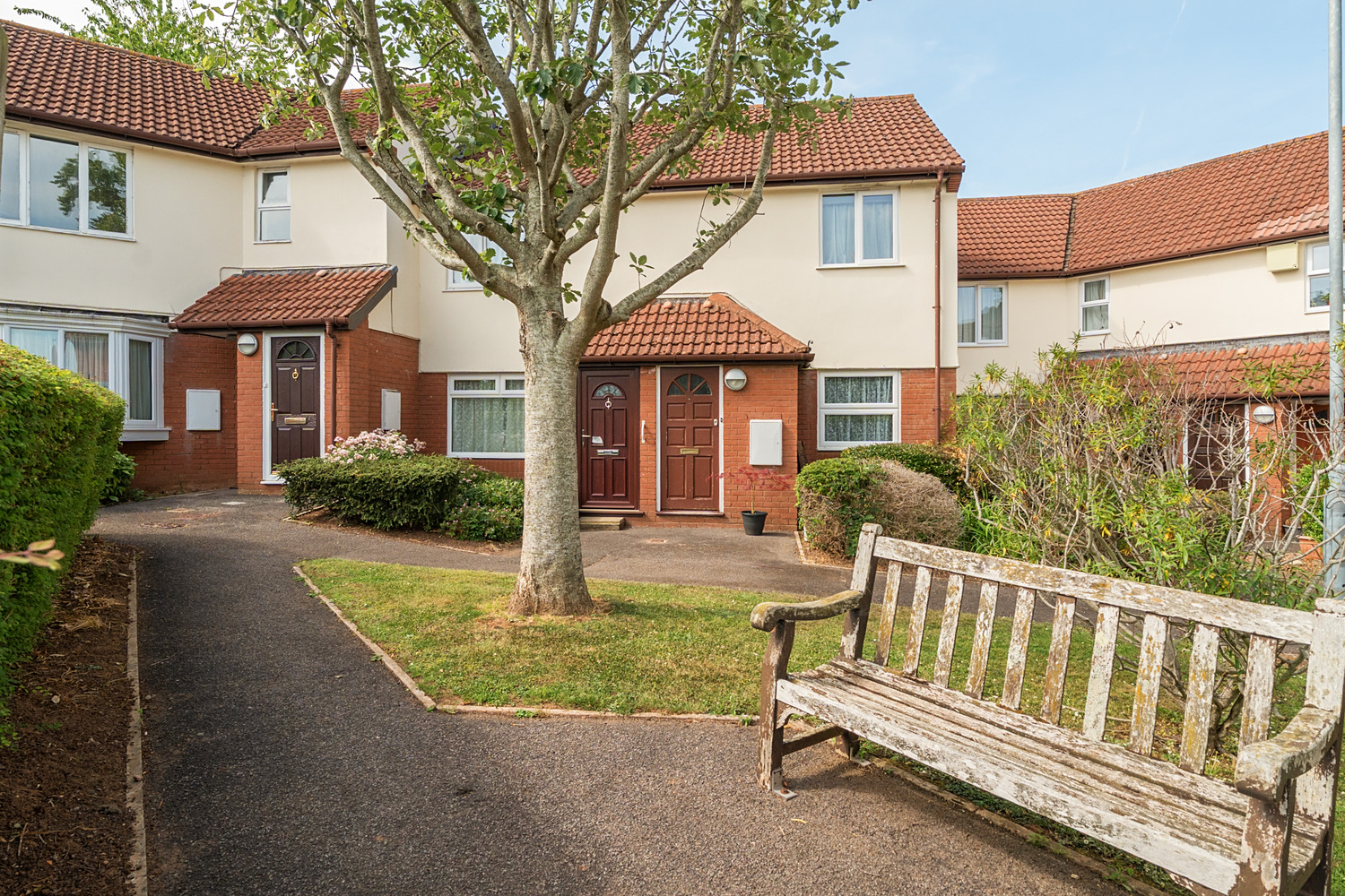 Snowberry Court, Warwick Gardens