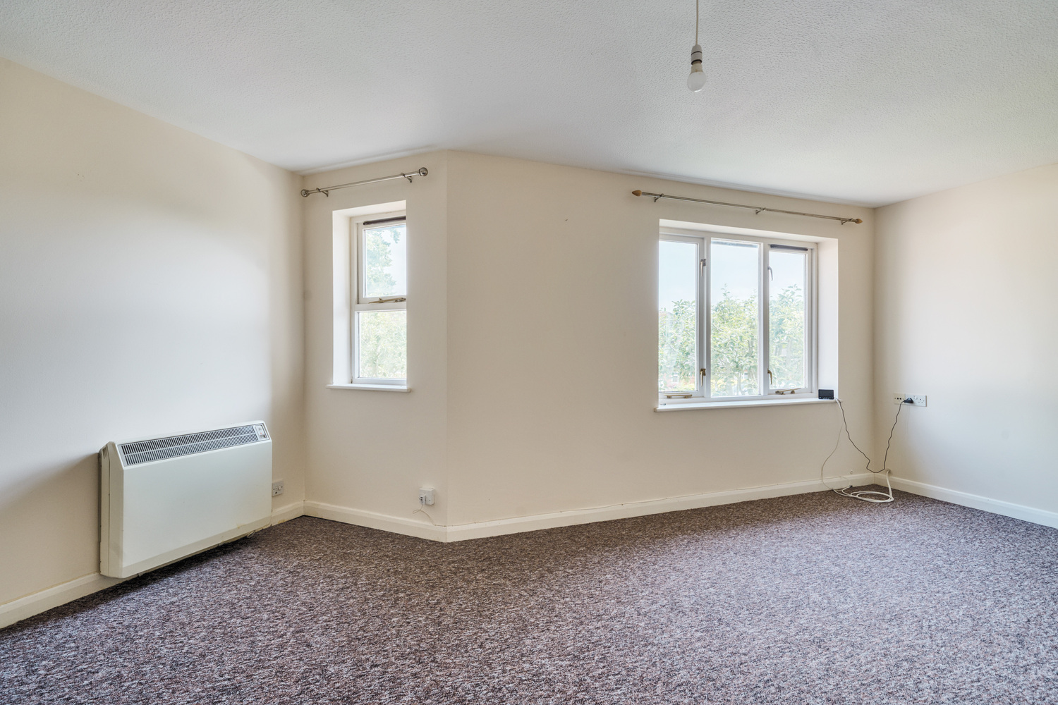 Snowberry Court, Warwick Gardens
