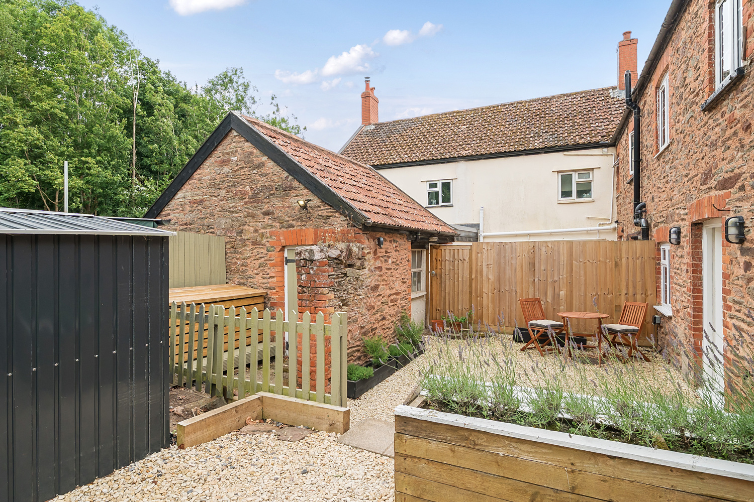 Lees Cottages, Priorswood Road