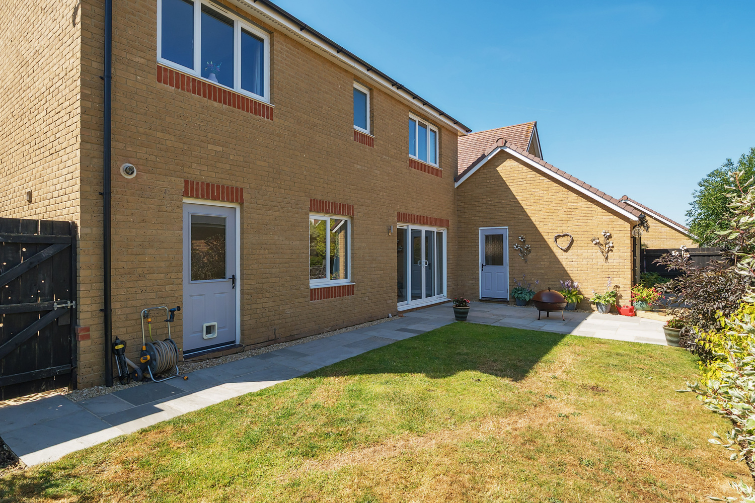Bishops Close, Bathpool