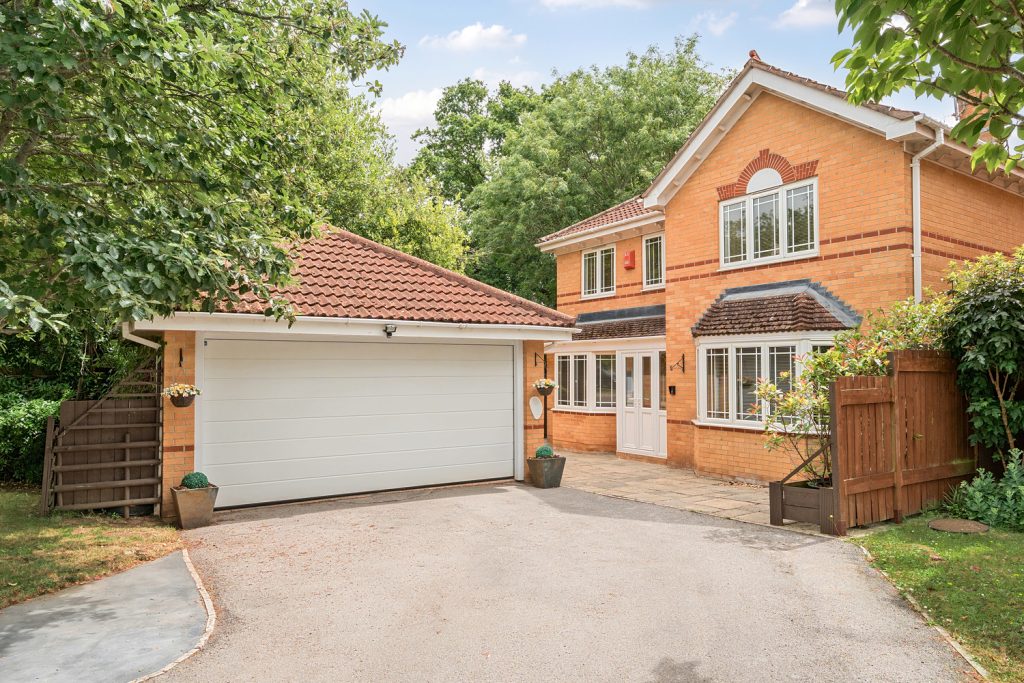 Craig Lea, Taunton – NO ONWARD CHAIN