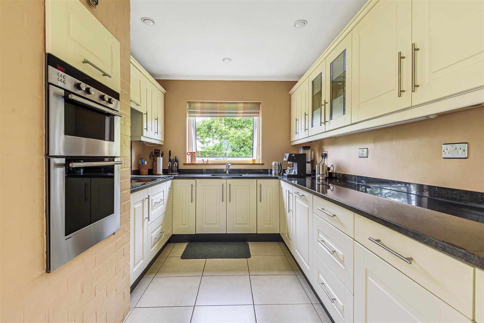 Private Road, Trull 0.6 acre