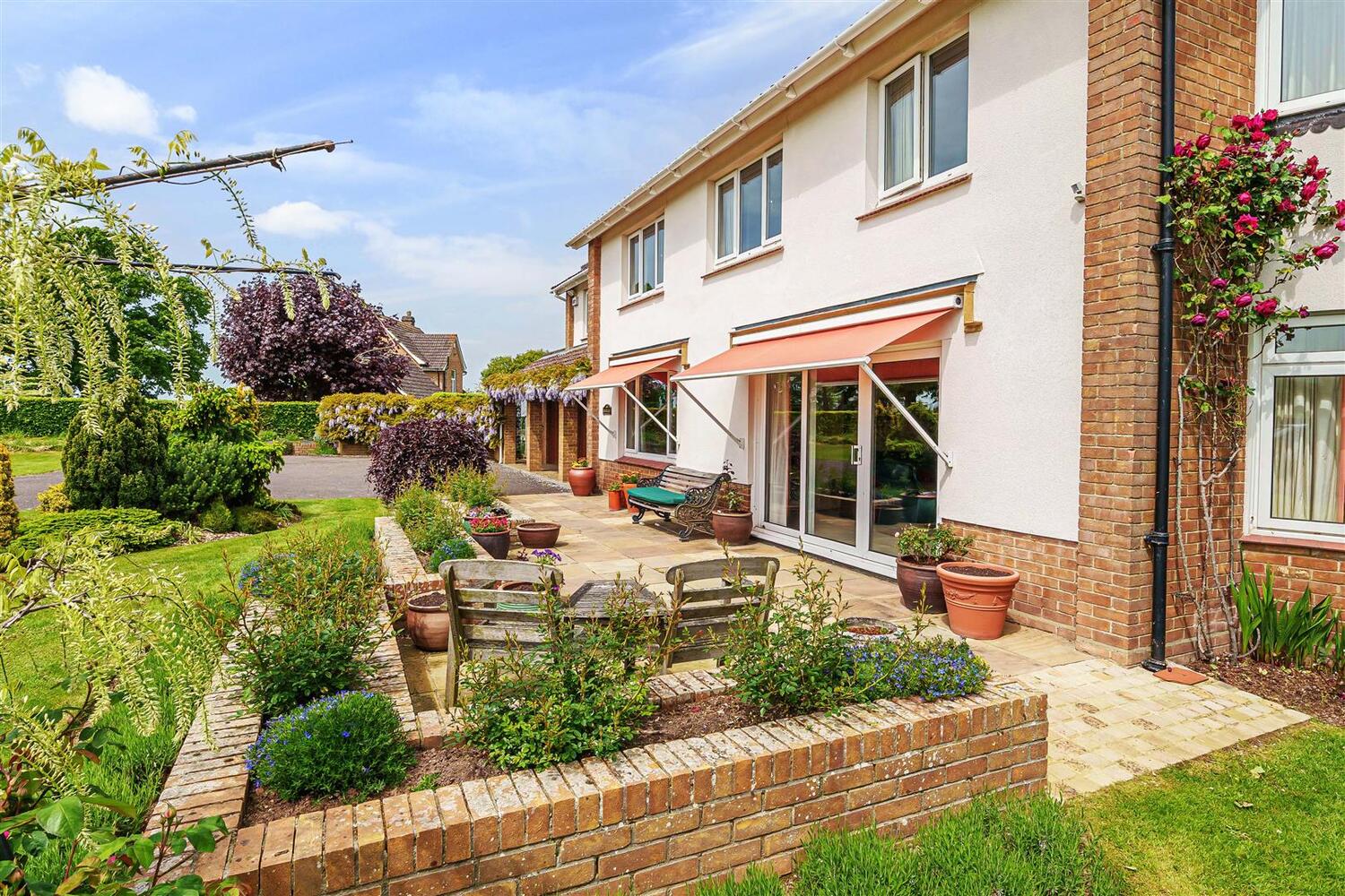Private Road, Trull 0.6 acre