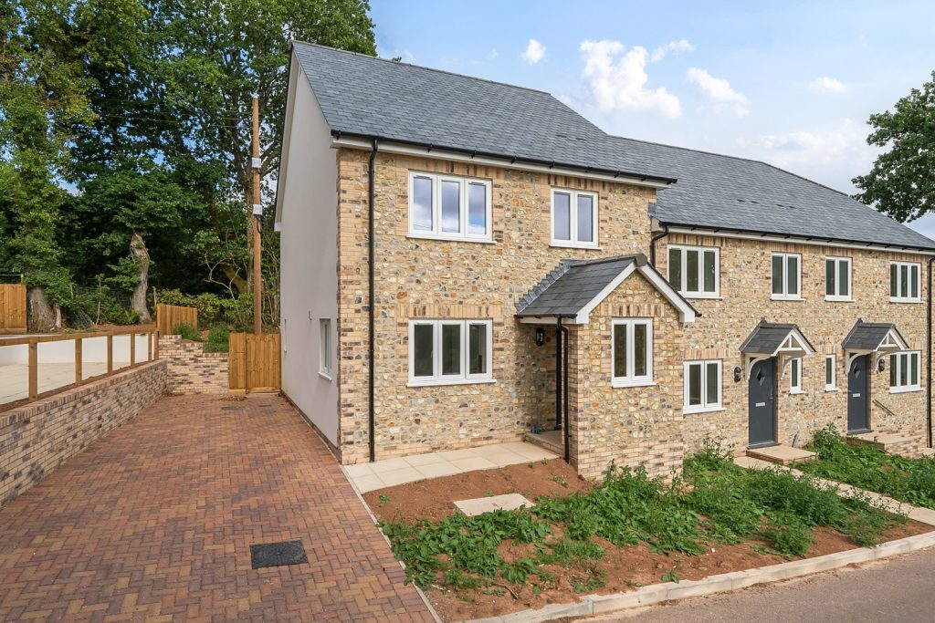 Clayhidon, Cullompton