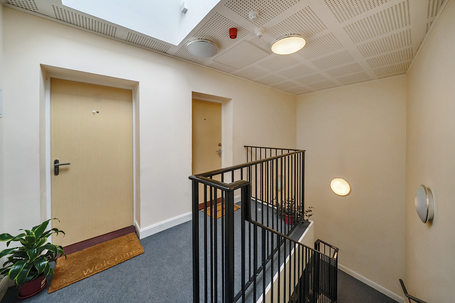 Chaucer Court