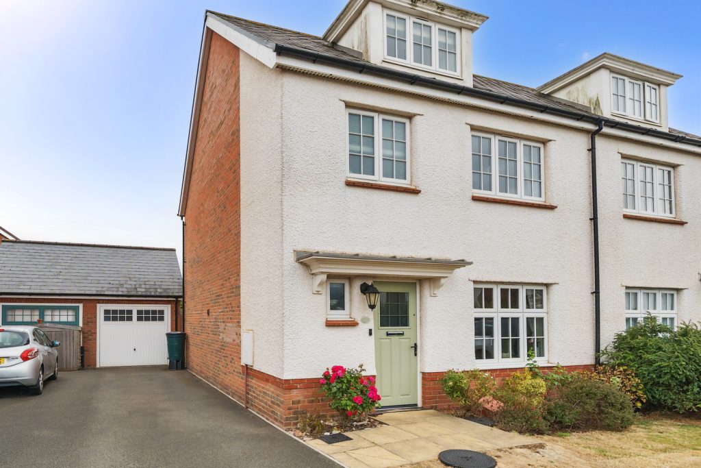 Bishops Close, Bathpool