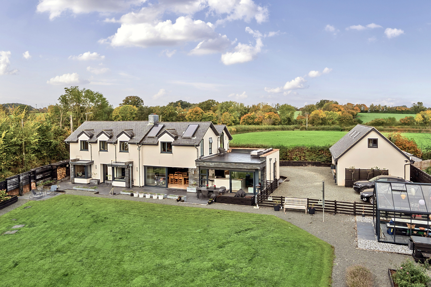 Trull, 0.37 Acre