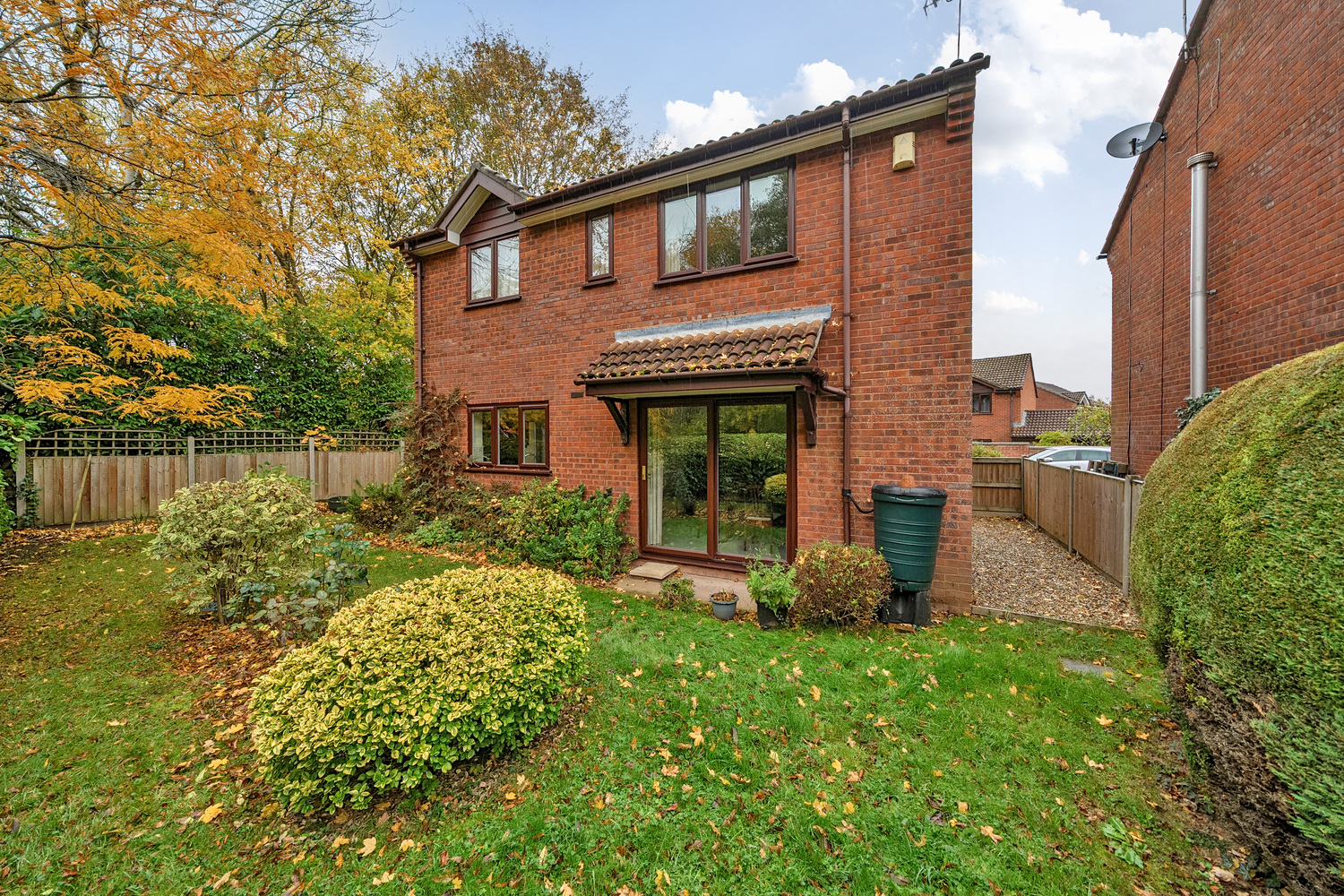 Saffron Close, Taunton