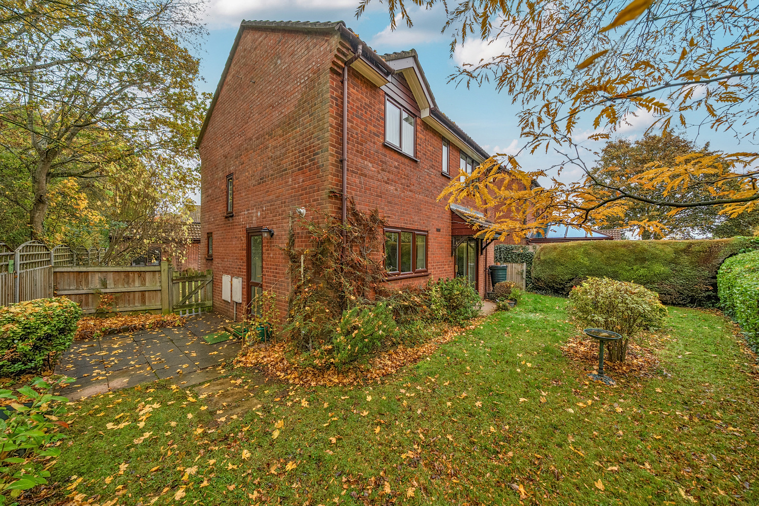 Saffron Close, Taunton