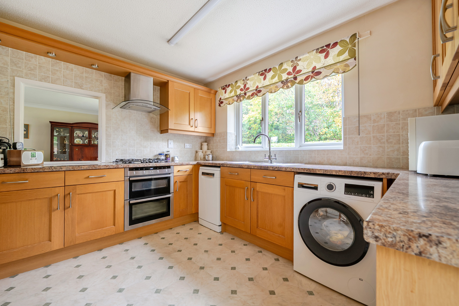 Saffron Close, Taunton