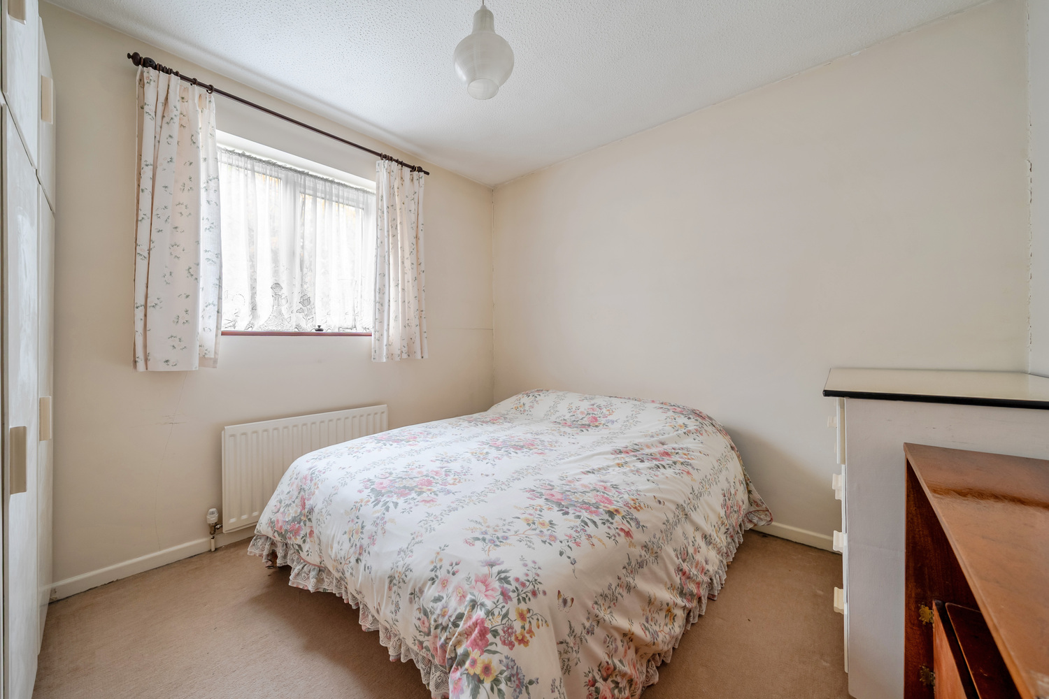 Saffron Close, Taunton