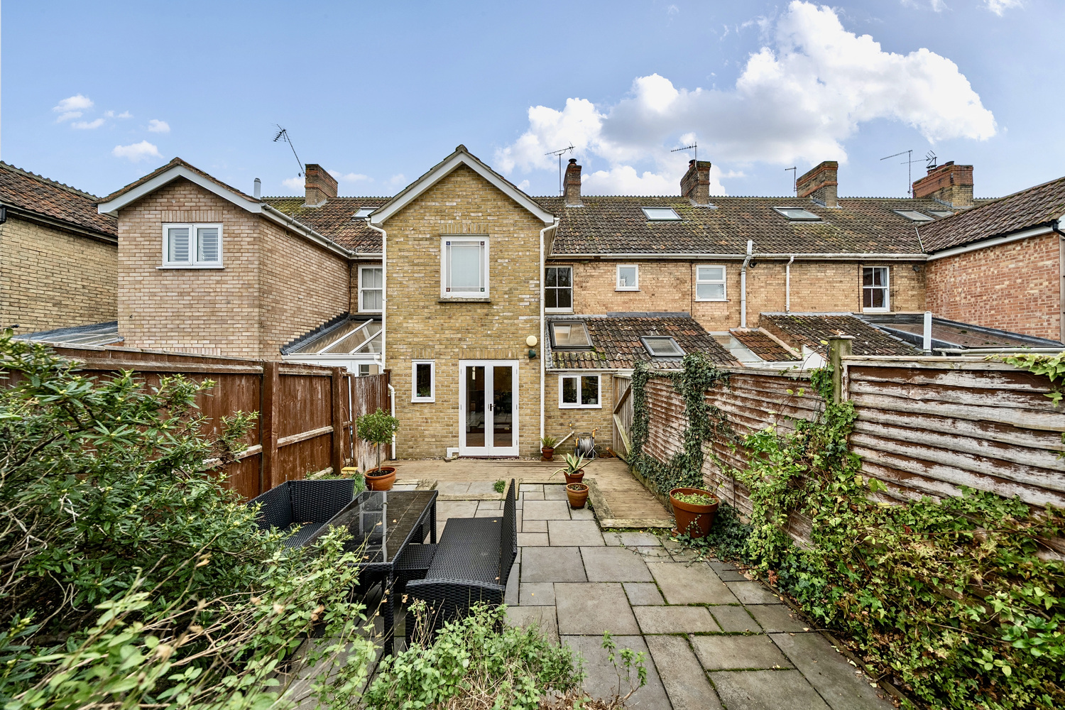 Glencoe Terrace, Trull