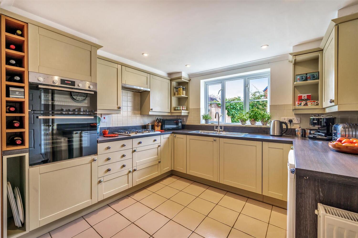 Hillyfields, Taunton