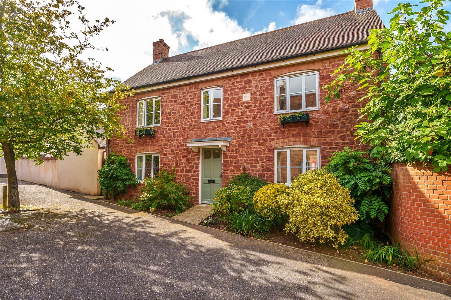 Hillyfields, Taunton