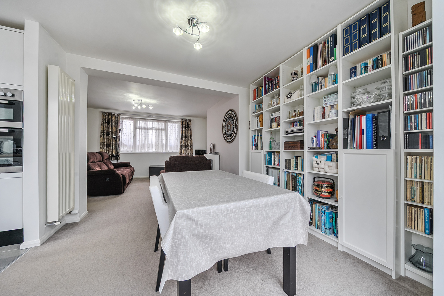 Somerset Avenue, Taunton