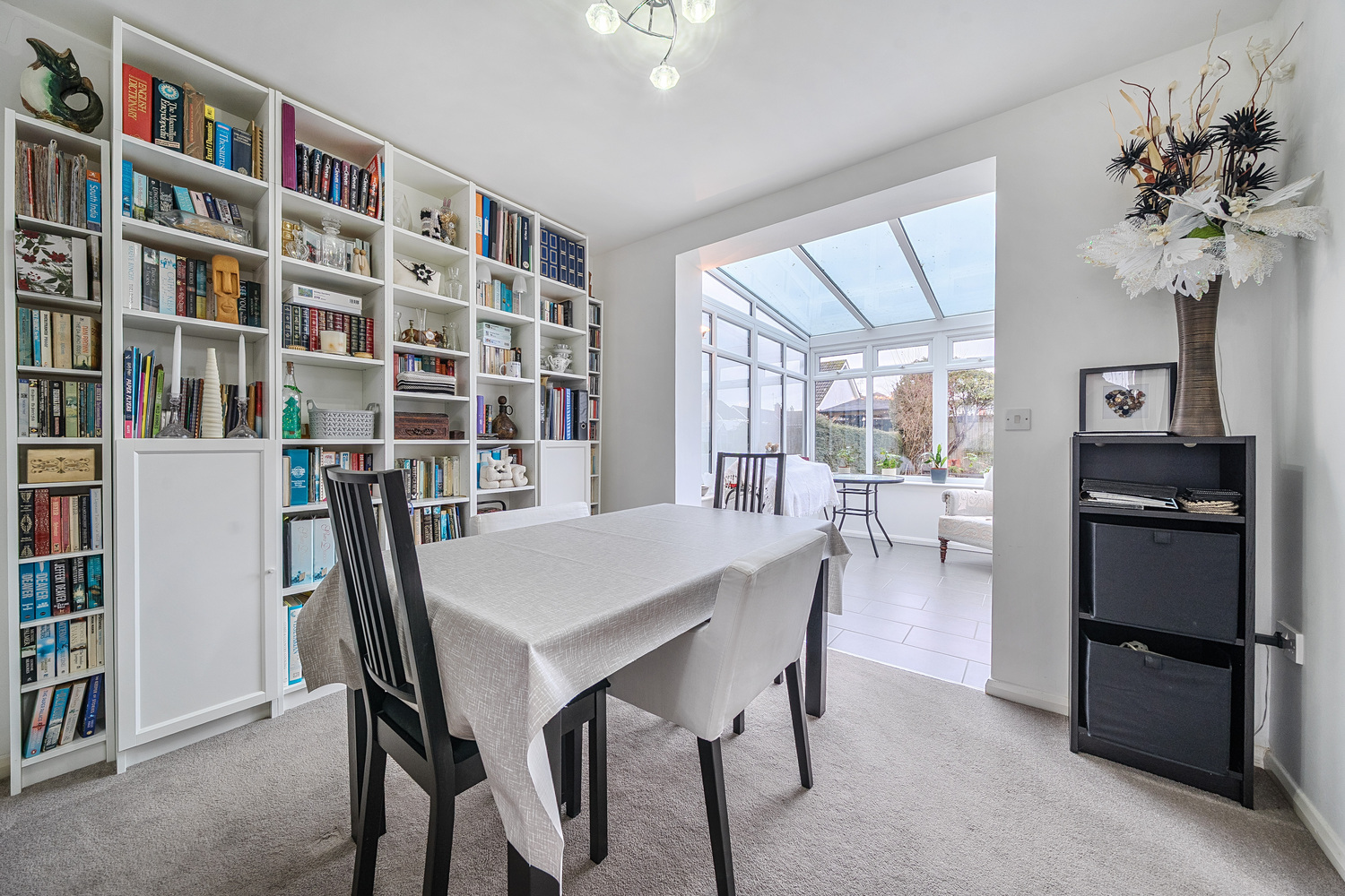 Somerset Avenue, Taunton