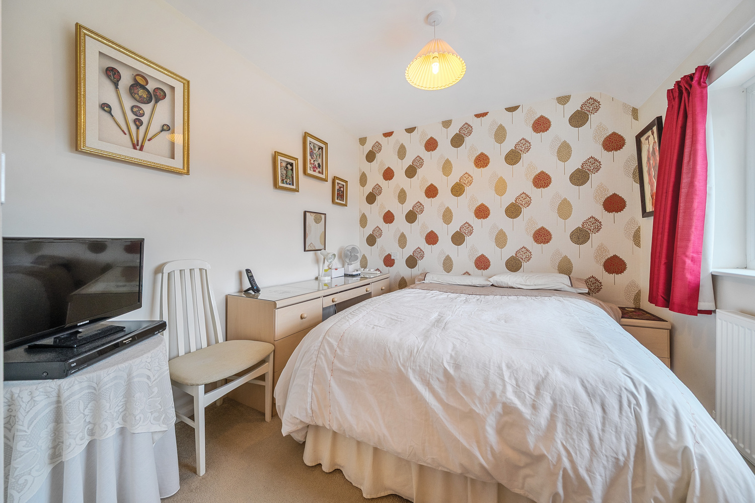 Somerset Avenue, Taunton