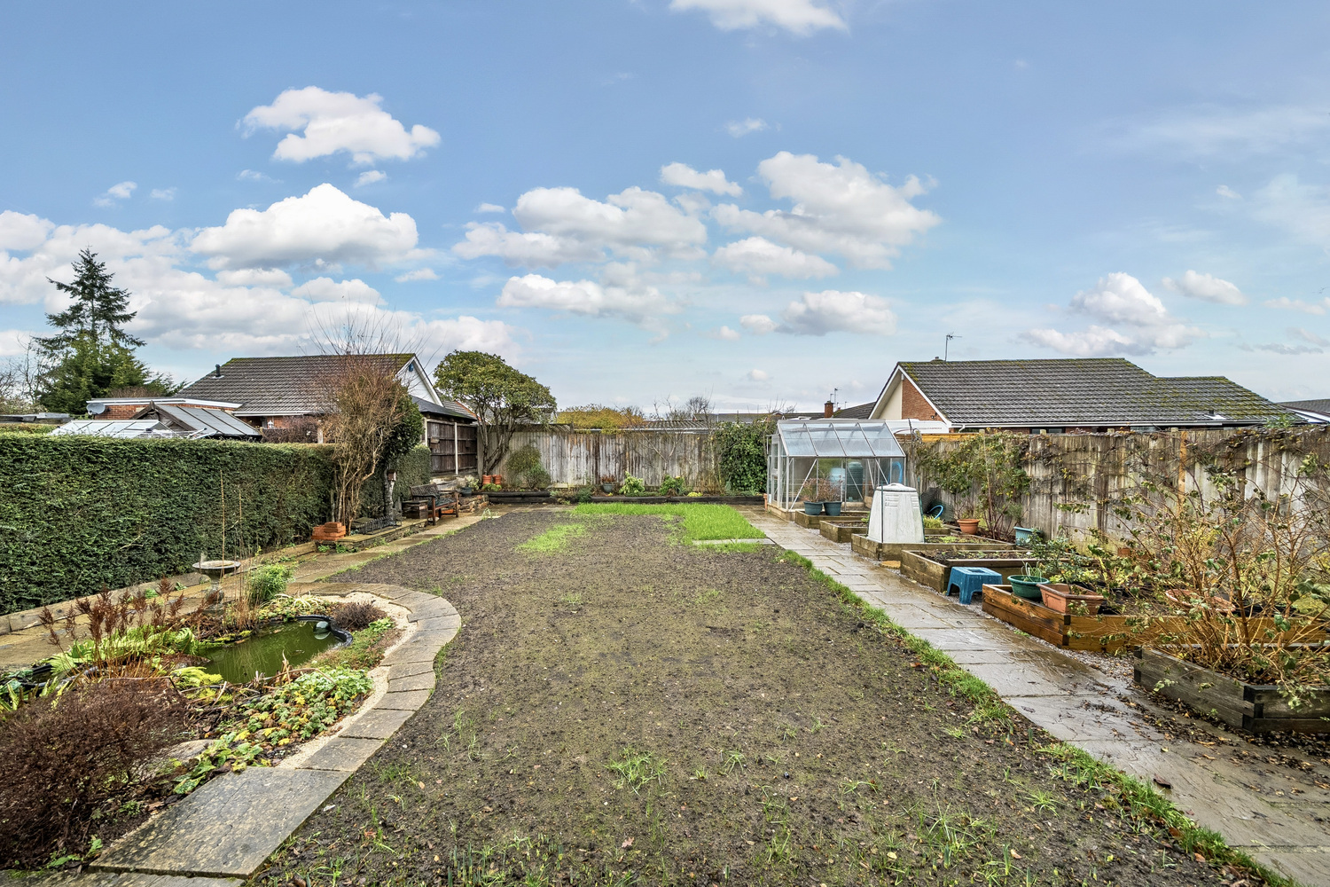 Somerset Avenue, Taunton