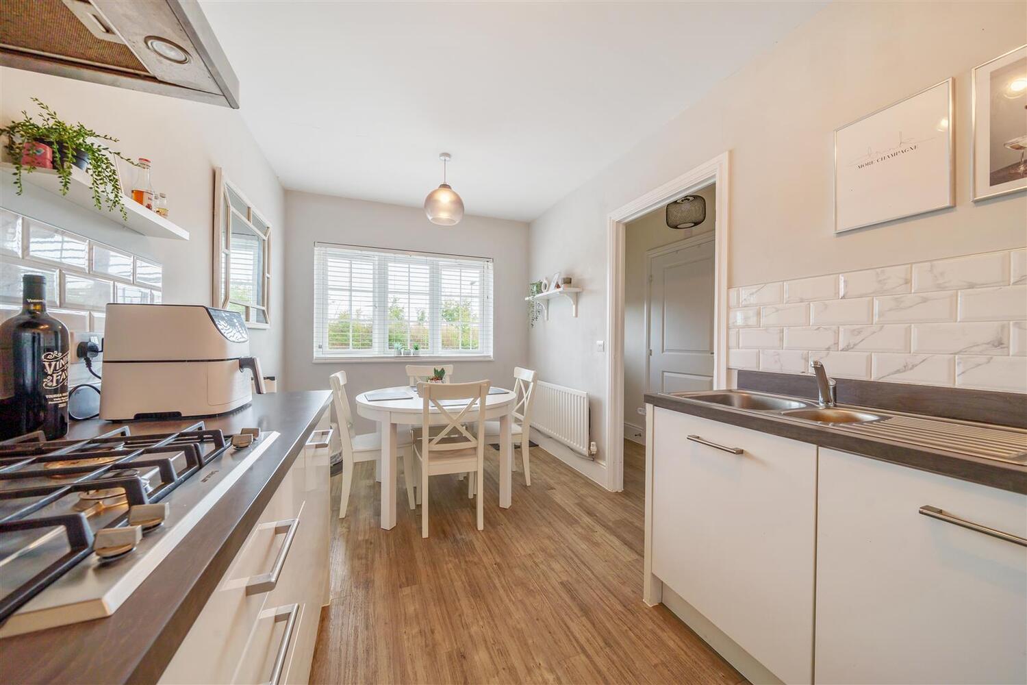 Rossiter Close, Bathpool