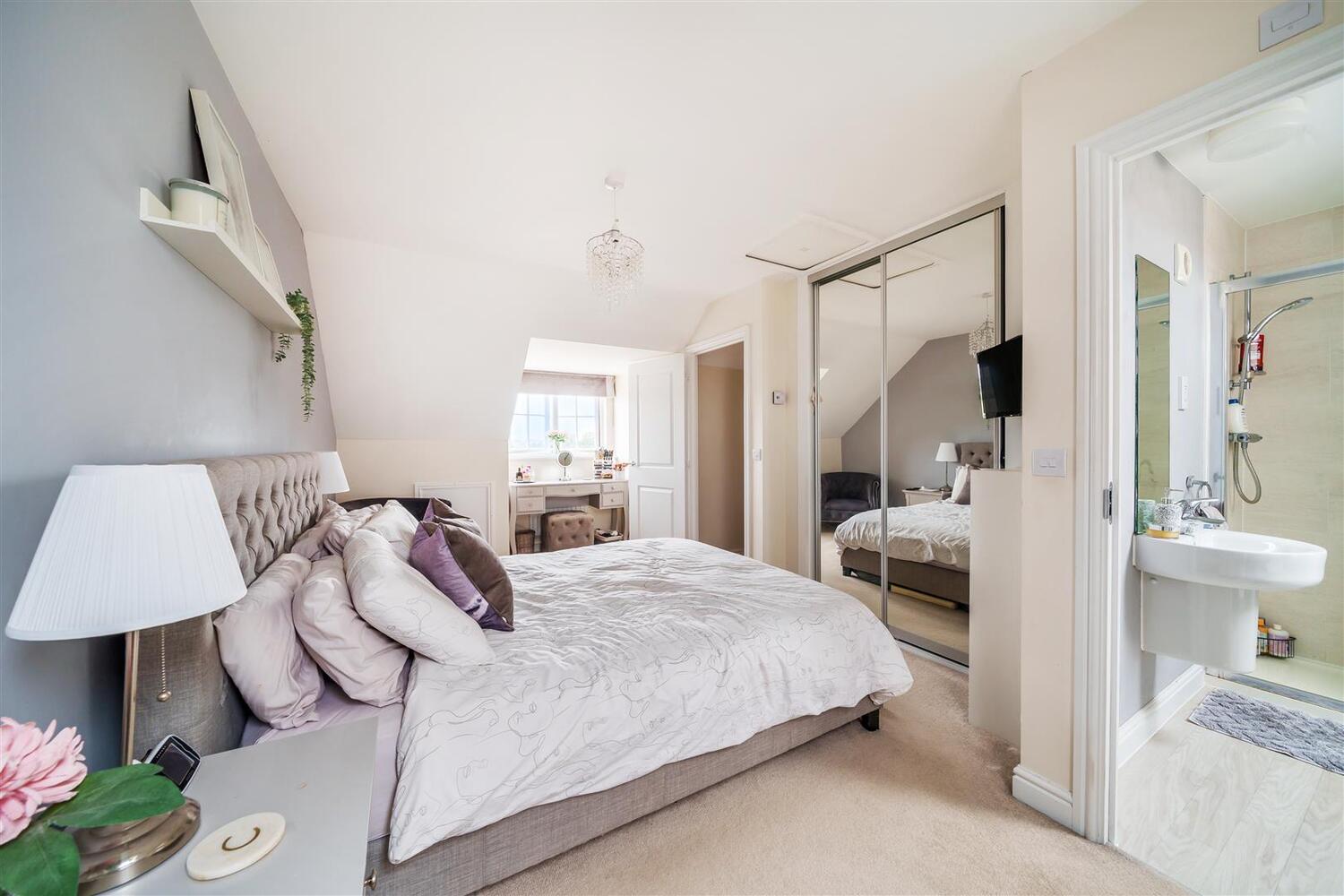 Rossiter Close, Bathpool