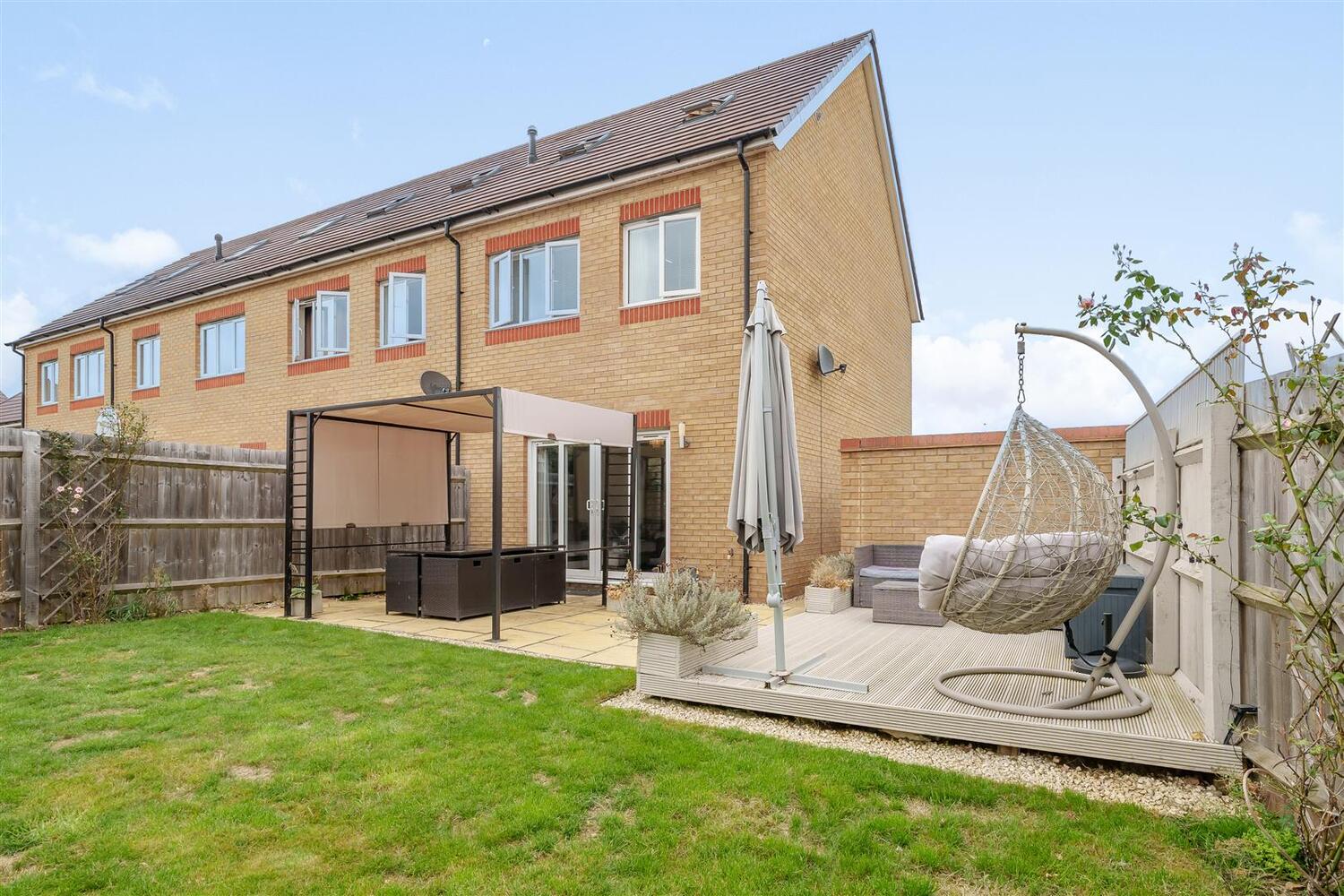 Rossiter Close, Bathpool