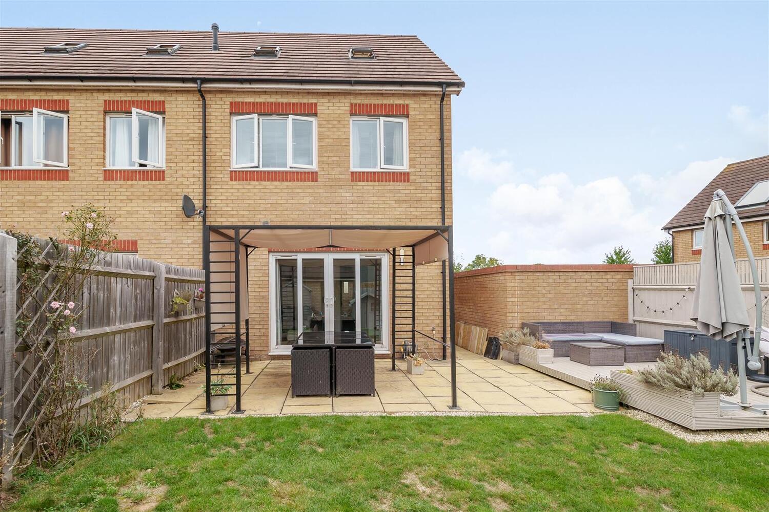 Rossiter Close, Bathpool